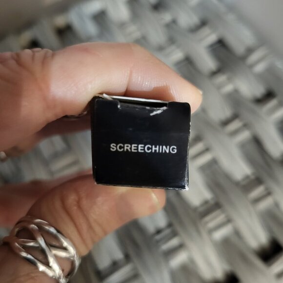 YOUNIQUE SPLASH LIPSTICK - Picture 3 of 4